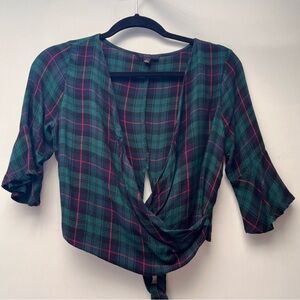 EM - Plaid Crop Top with Wraps that wrap around 👚